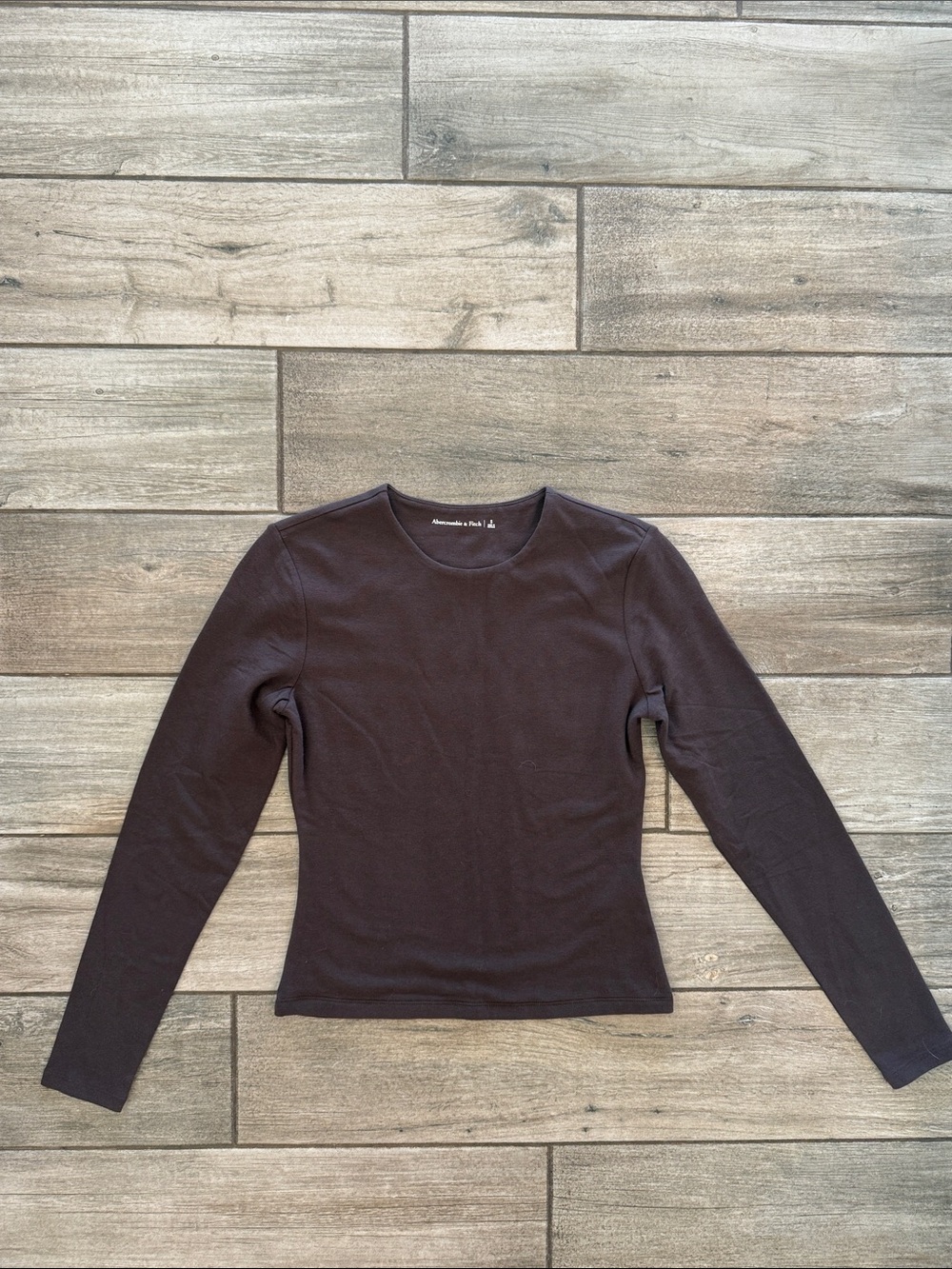 NWOT Abercrombie & Fitch Dark Brown Long Sleeve Double Lined Baby Tee